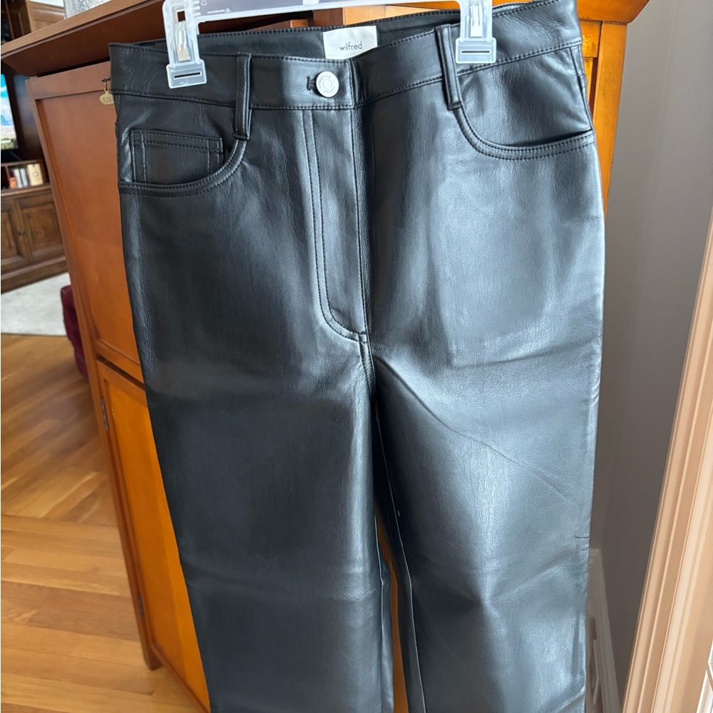 Aritzia cropped leather pants
